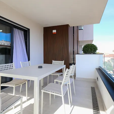 Elegant New Luxe 2br Azulis Apartment#7 - Big Terrace - Smart Check-in - Free Secure Parking Apartmán Olbia