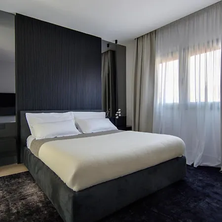 Apartman Elegant New Luxe 2br Azulis Apartment#7 - Big Terrace - Smart Check-in - Free Secure Parking Olbia