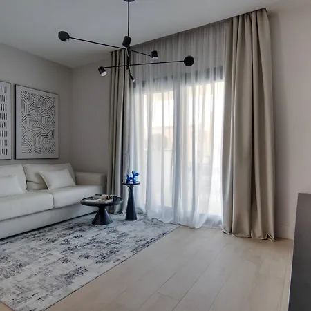 Elegant New Luxe With Big Terrace, Smart Check-in And Secure Parking * Όλμπια