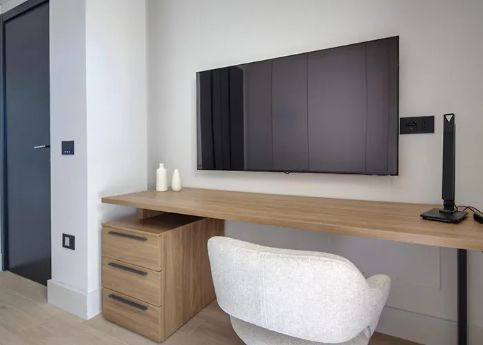 Апартаменты Elegant New Luxe 2br Azulis Apartment#7 - Big Terrace - Smart Check-in - Free Secure Parking Ольбия