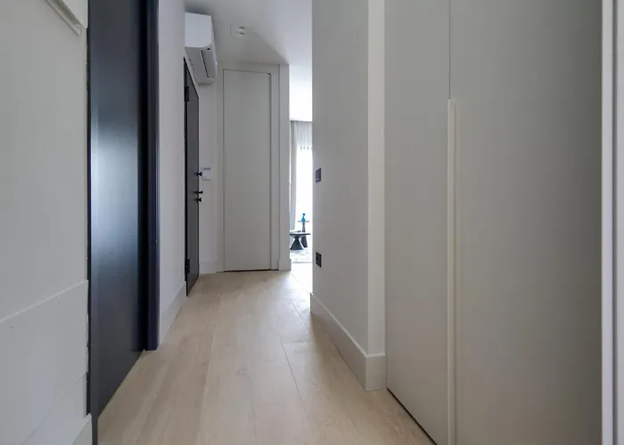Апартаменты Elegant New Luxe 2br Azulis Apartment#7 - Big Terrace - Smart Check-in - Free Secure Parking Ольбия